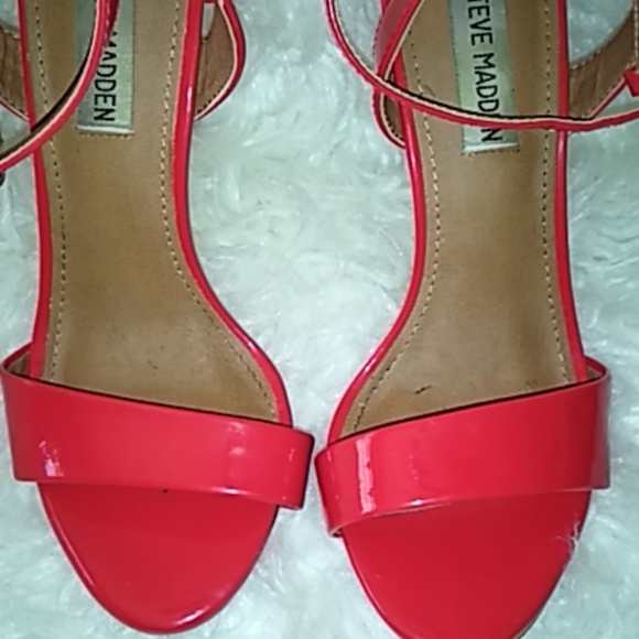 Steve Madden Shoes - Red shining heels Steve Madden